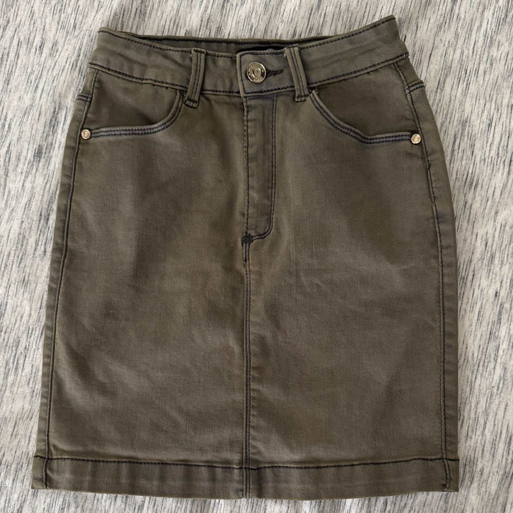 Missguided XS Olive Green Women's Stretch Skirt